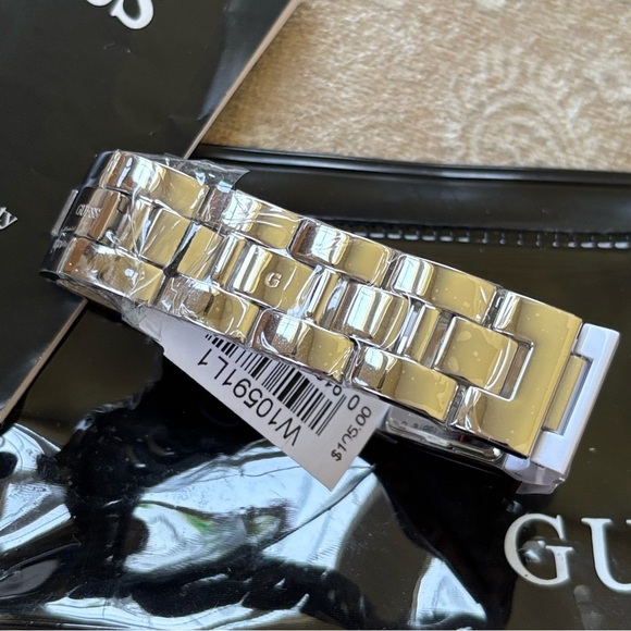 Brand New GUESS White & Silver Tone Watch Modern Square Analog Dial Y2K main image 16